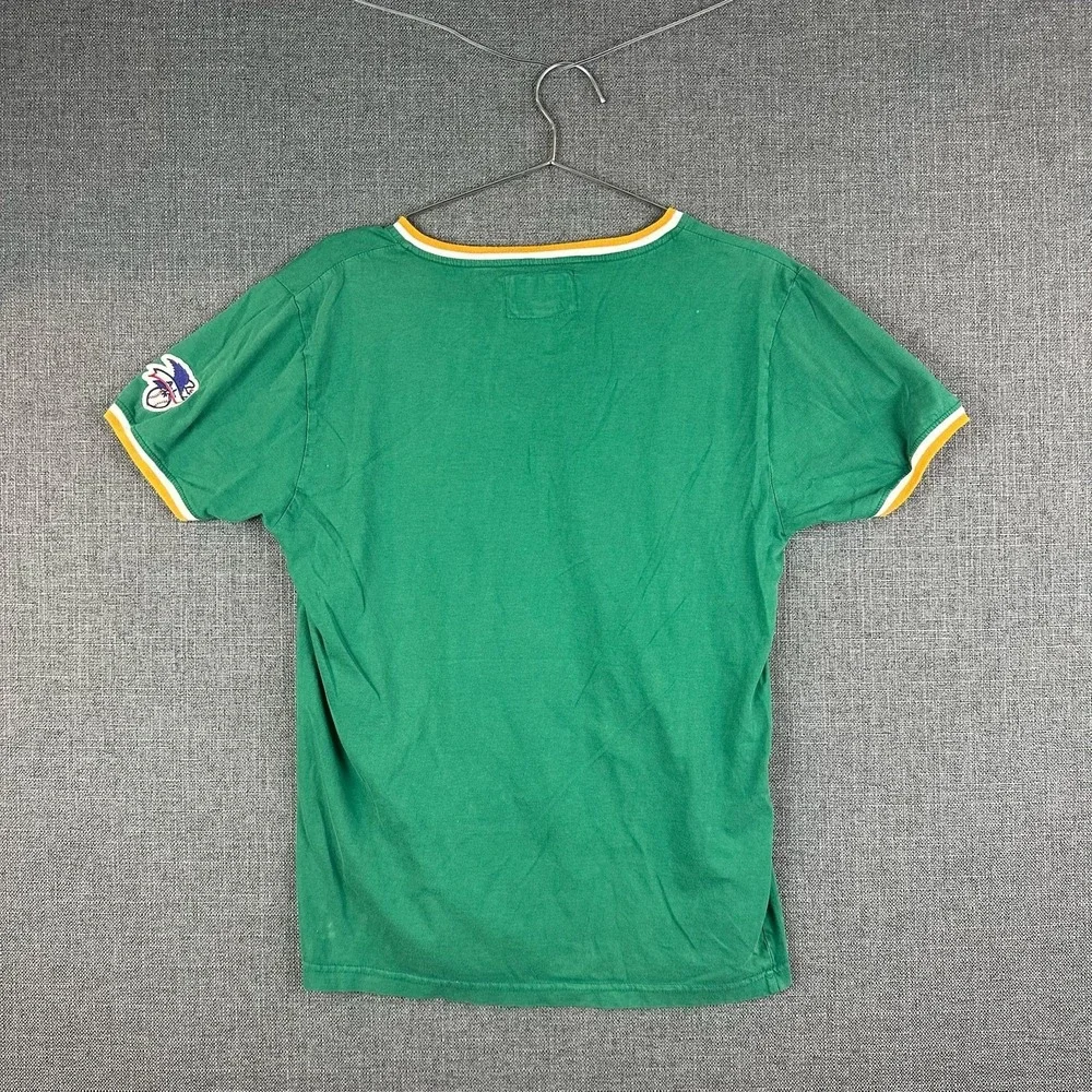 Oakland Athletics Shirt Mens Medium MLB Baseball Retro Tee‎ Red Jacket Style